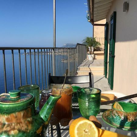 House In Grimaldi. Spectacular View Over The French Riviera! Grimaldi  Exterior photo